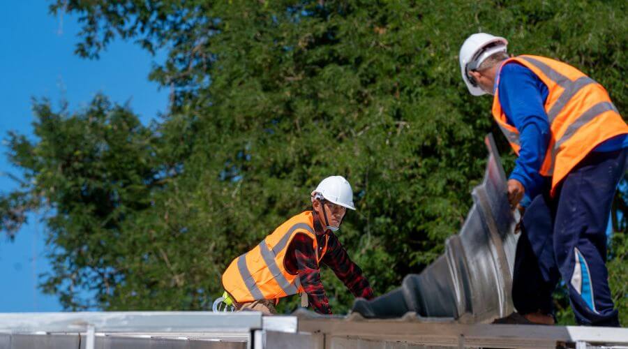 Professional Flat Roofing Installation in Mineola, IA
